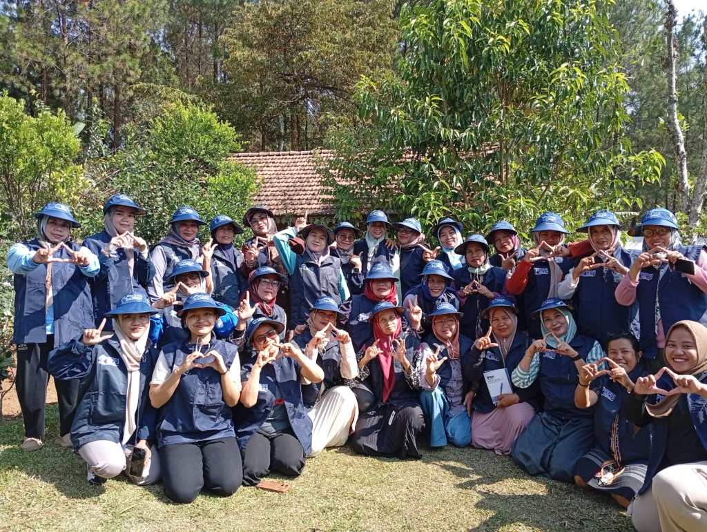 Hari Kartini: Perjuangan Perempuan Pesisir untuk Akses Air Bersih